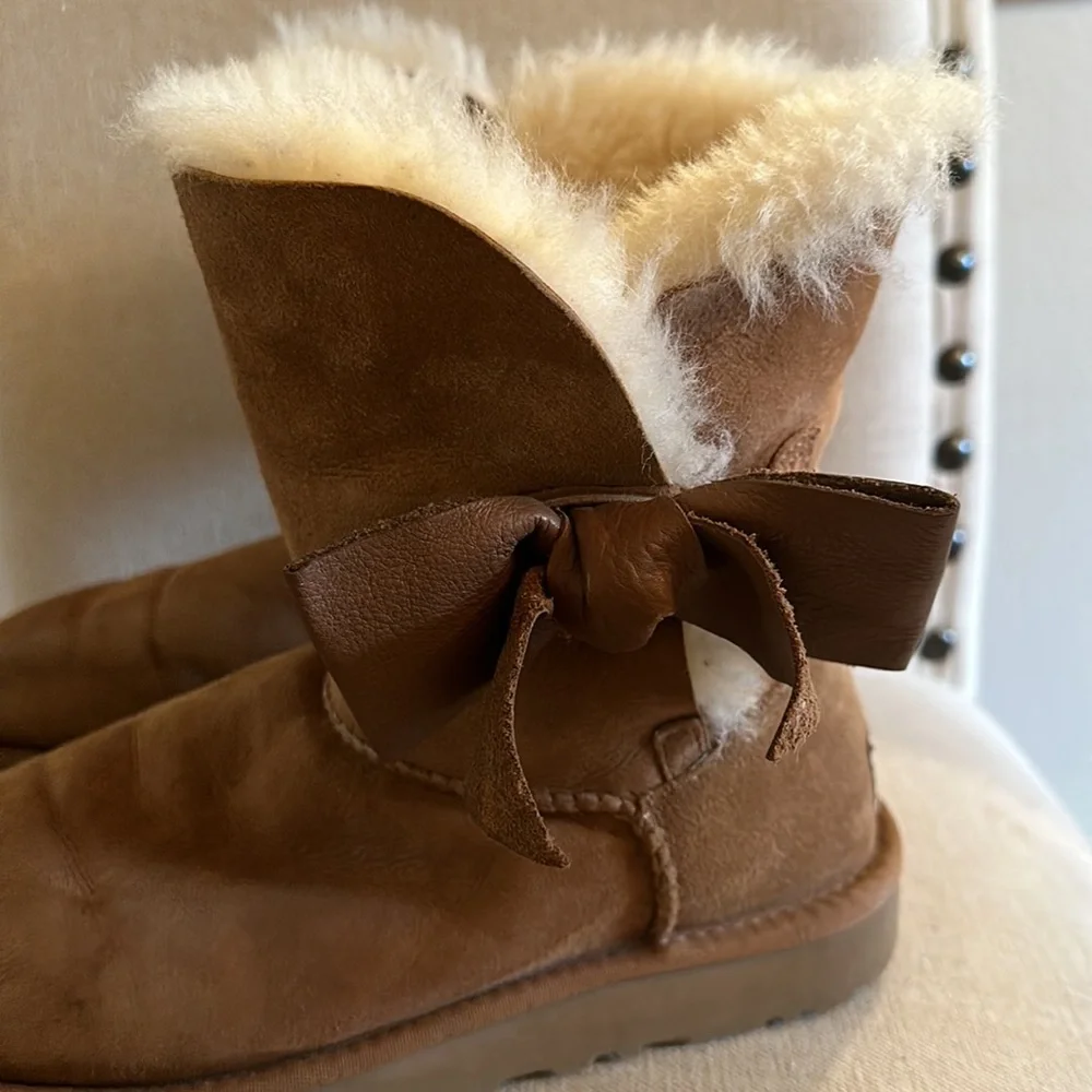 UGG women’s daelynn